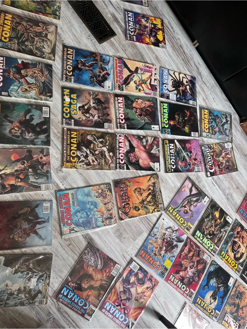 HUGE lot of the savage sword of Conan vintage magazines